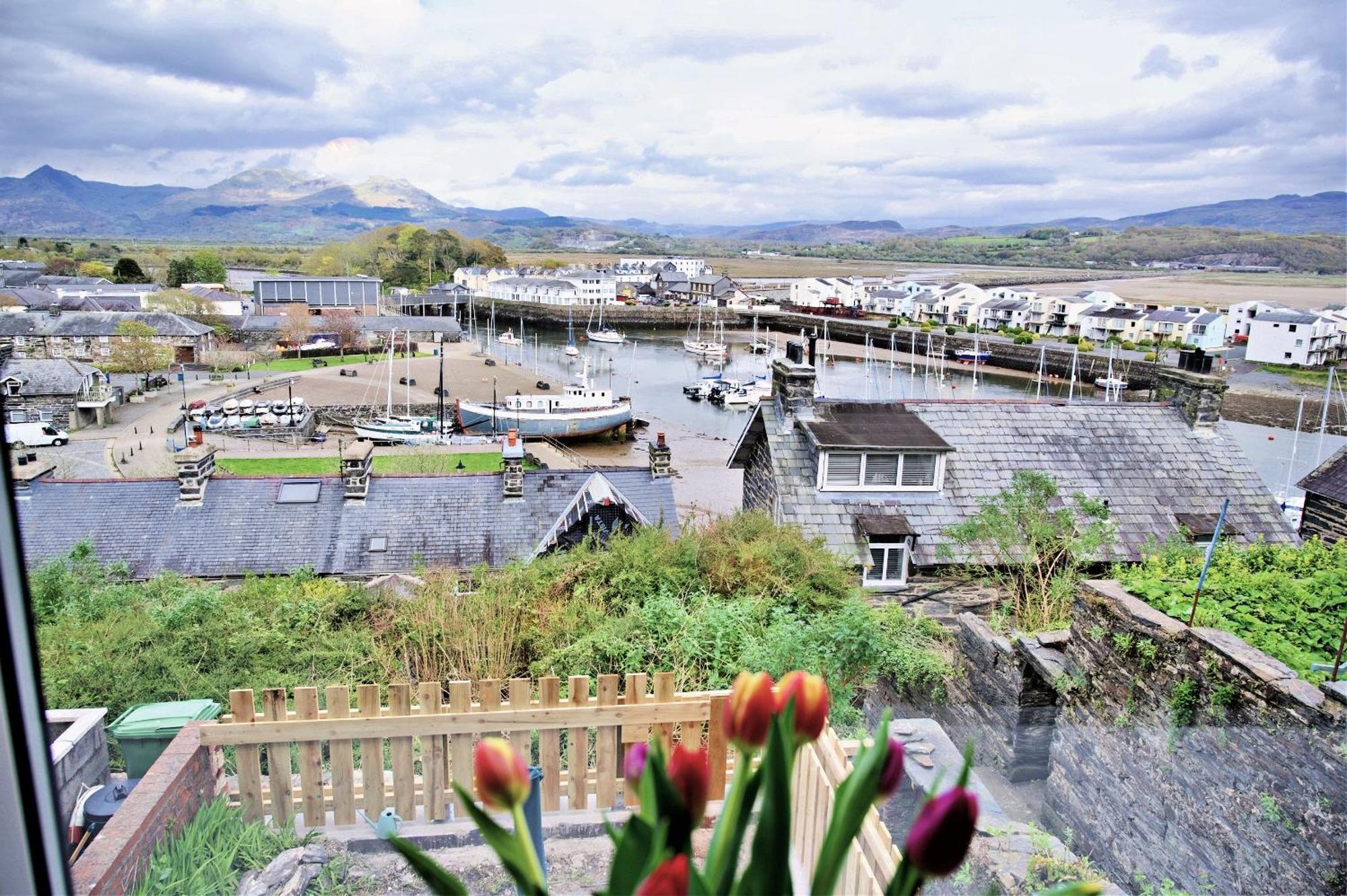 Harbour & Mountain Views, Porthmadog House, Sleeps 9, 4 Bedrooms, Two And Half Bathrooms Exterior foto