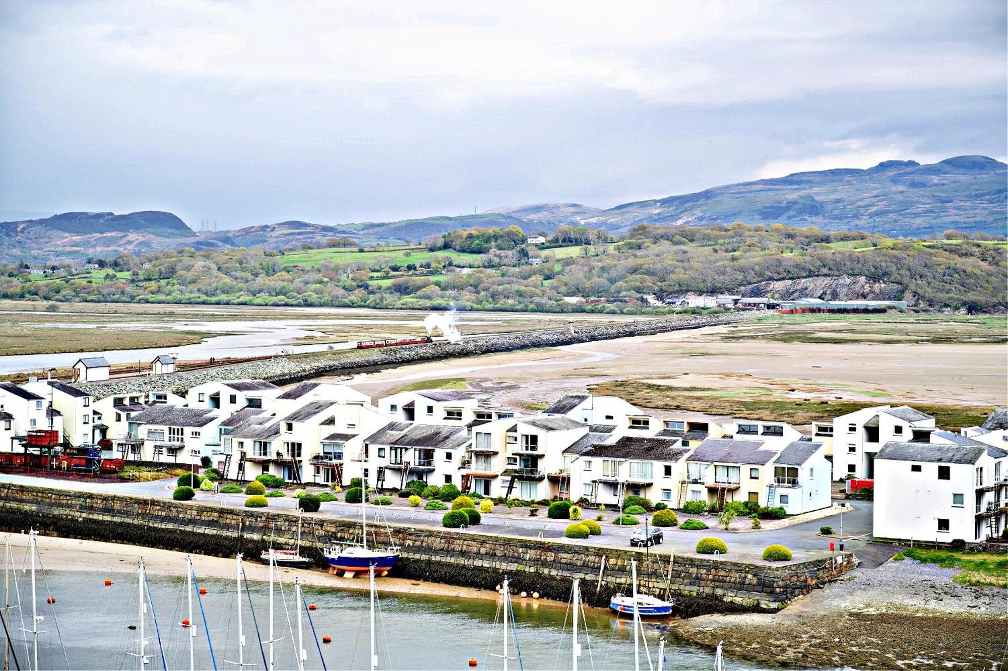 Harbour & Mountain Views, Porthmadog House, Sleeps 9, 4 Bedrooms, Two And Half Bathrooms Exterior foto